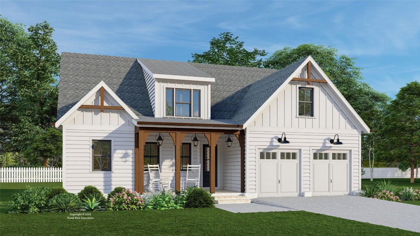 Attached, Exterior, Facade, Farmhouse