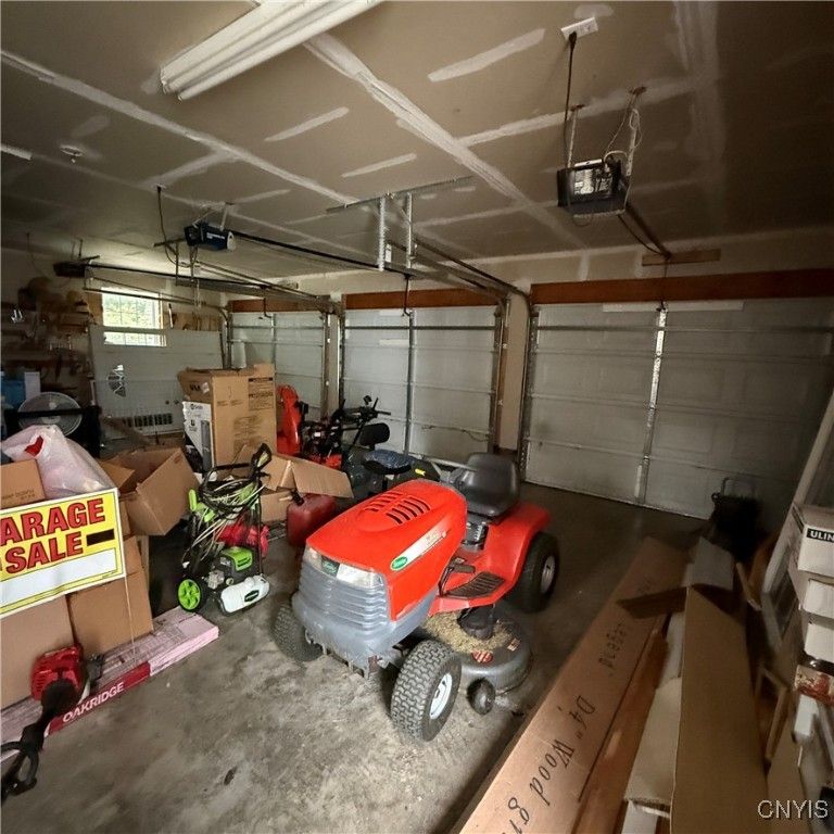 Garage, Interior