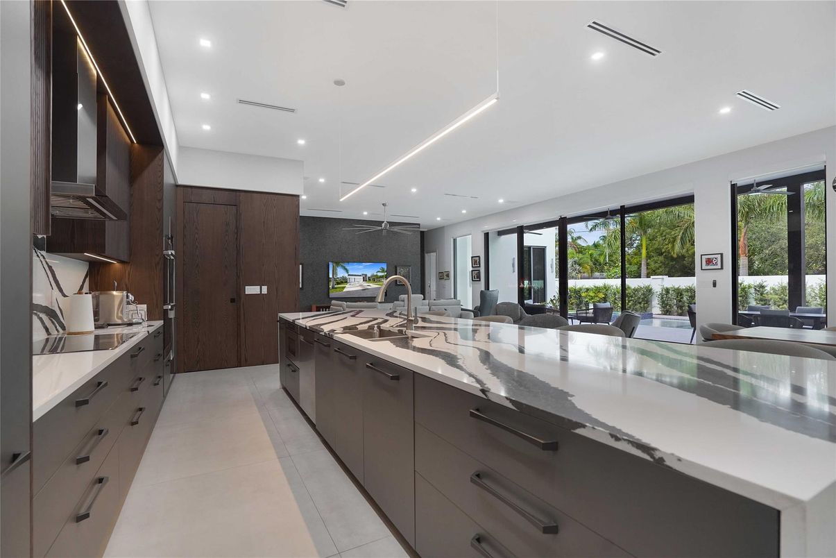 Dining room, Interior, Kitchen, Pendant Lights, Recessed Lighting