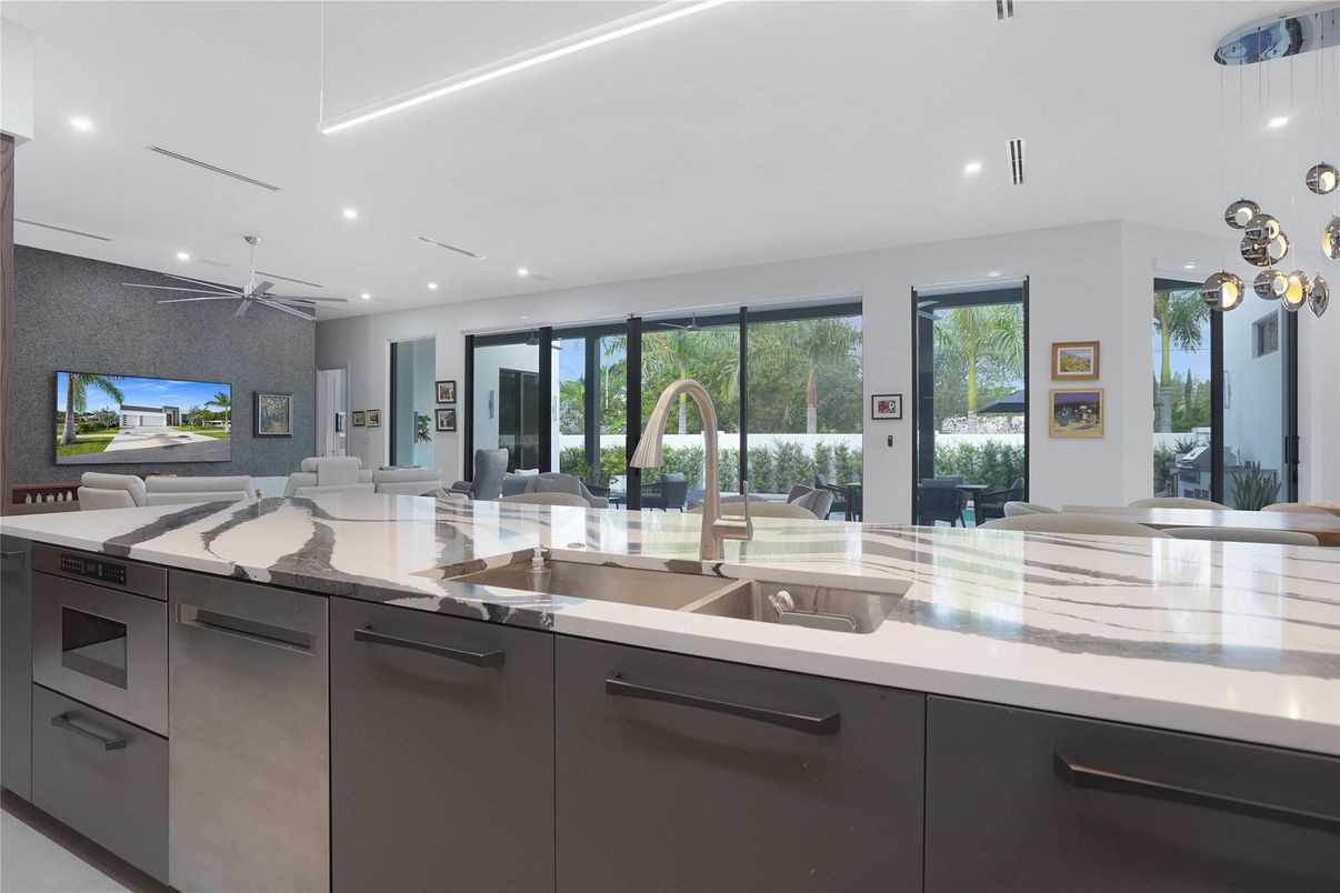 Interior, Kitchen, Pendant Lights, Recessed Lighting
