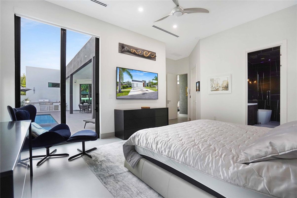 Bedroom, Interior, Recessed Lighting