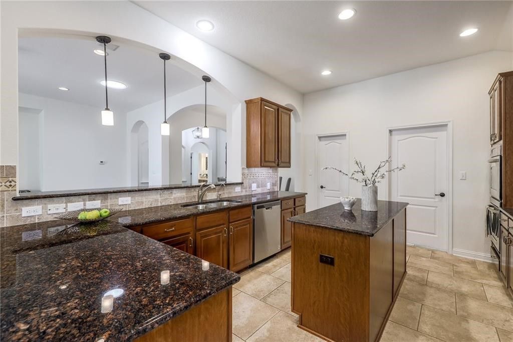 Interior, Kitchen, Pendant Lights, Recessed Lighting