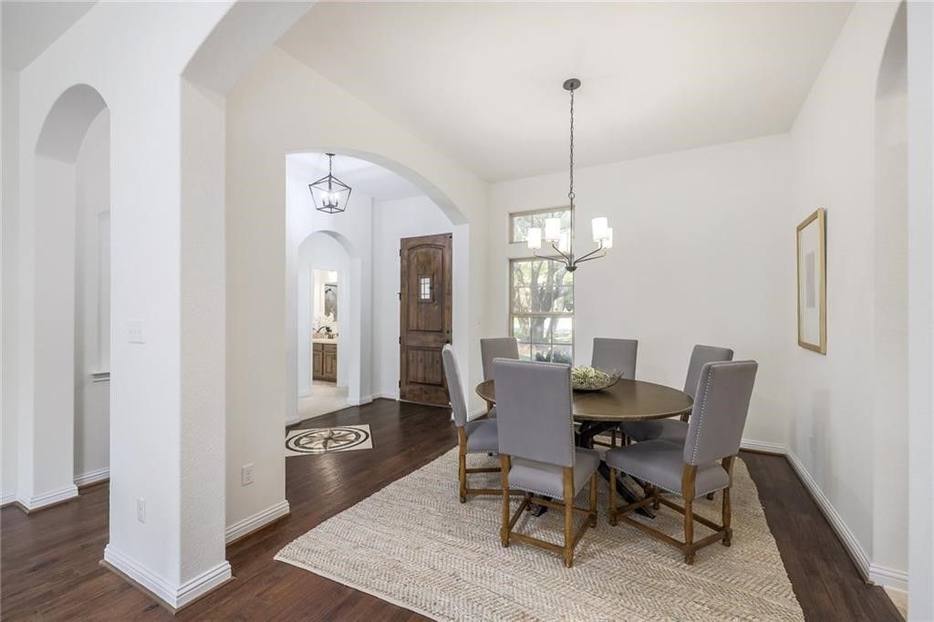 Chandelier, Dining room, Interior, Pendant Lights, Wood Texture Flooring