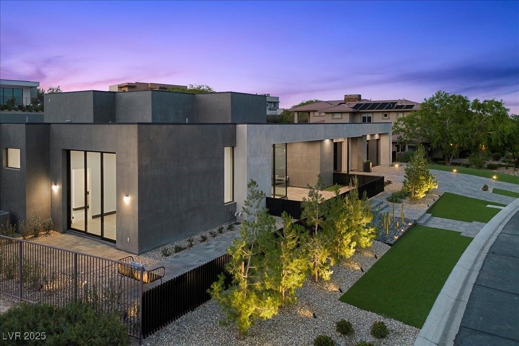 Exterior, Facade, Solar Panels, Modern