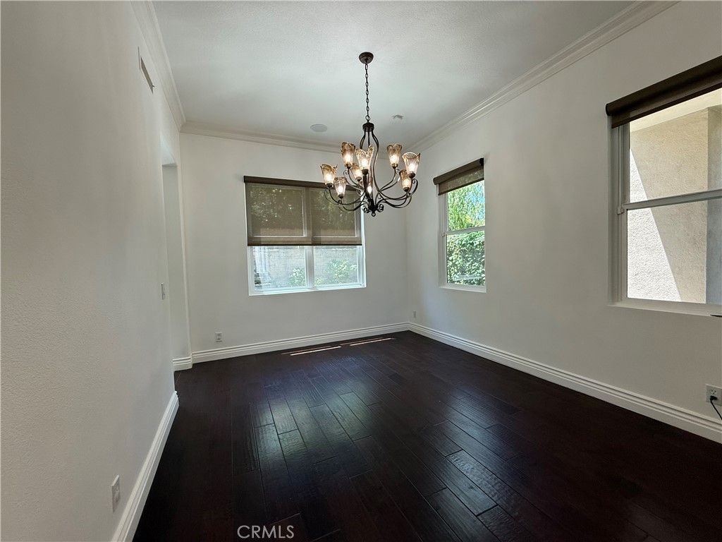 Chandelier, Empty room, Interior, Wood Texture Flooring