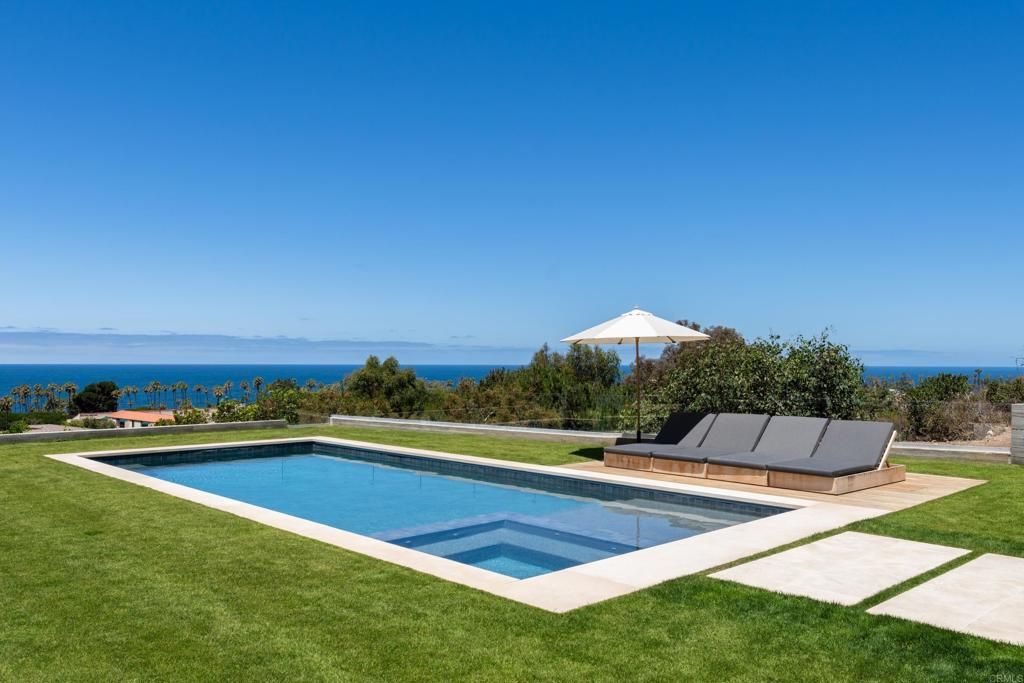 Exterior, Pool, Water