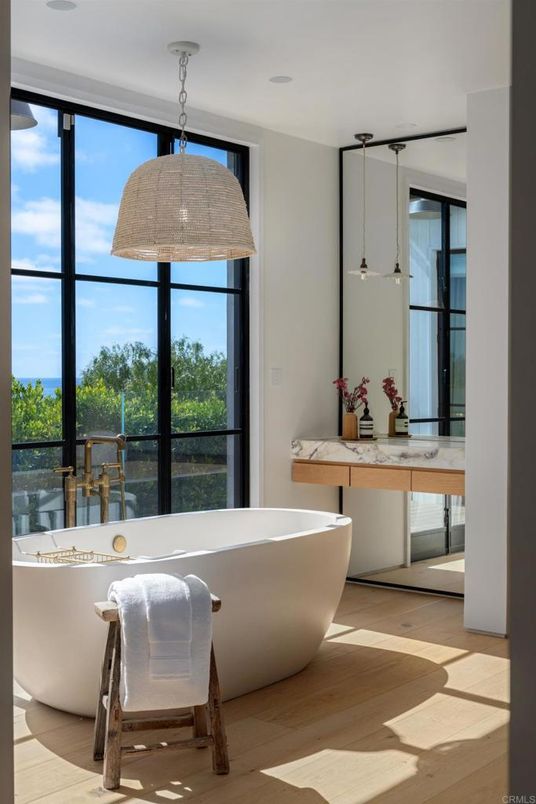 Bathroom, Free Standing Baths, Interior, Pendant Lights, Wood Texture Flooring