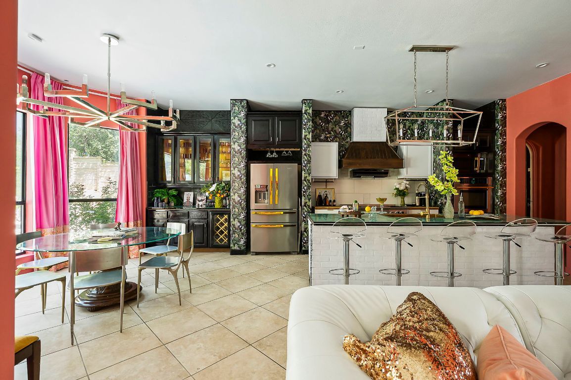 Dining room, Interior, Kitchen, Pendant Lights, Recessed Lighting, Stainless Steel Appliances