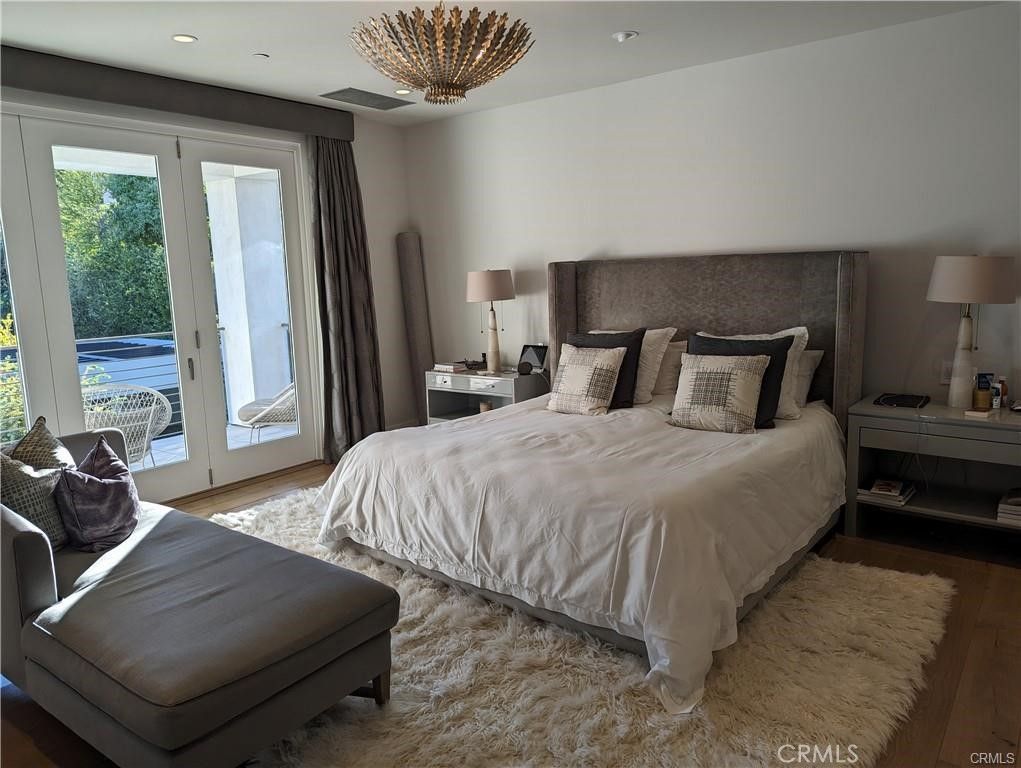 Bedroom, Interior, Pendant Lights, Recessed Lighting, Wood Texture Flooring