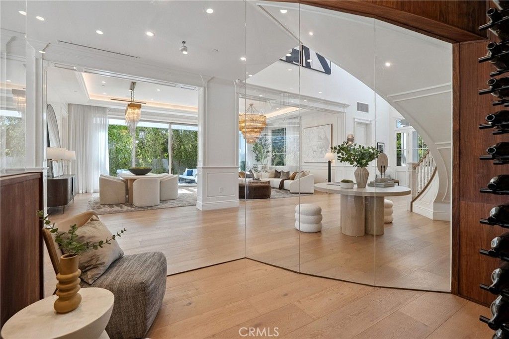 Chandelier, Interior, Living room, Pendant Lights, Recessed Lighting, Wood Texture Flooring