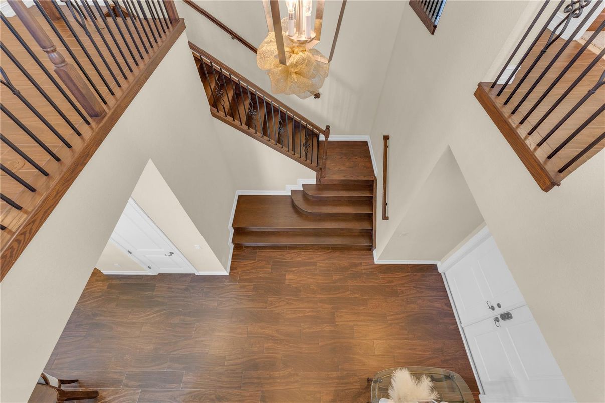 Chandelier, Interior, Wood Texture Flooring