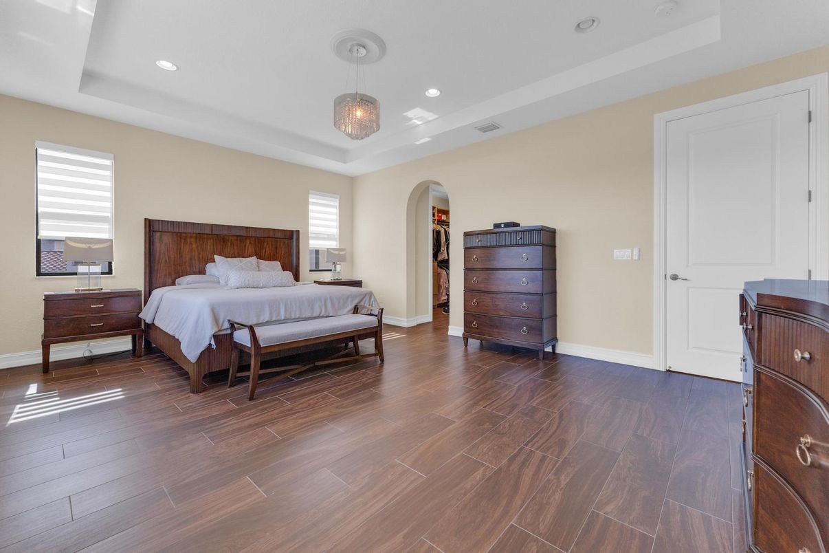 Bedroom, Interior, Pendant Lights, Recessed Lighting, Wood Texture Flooring