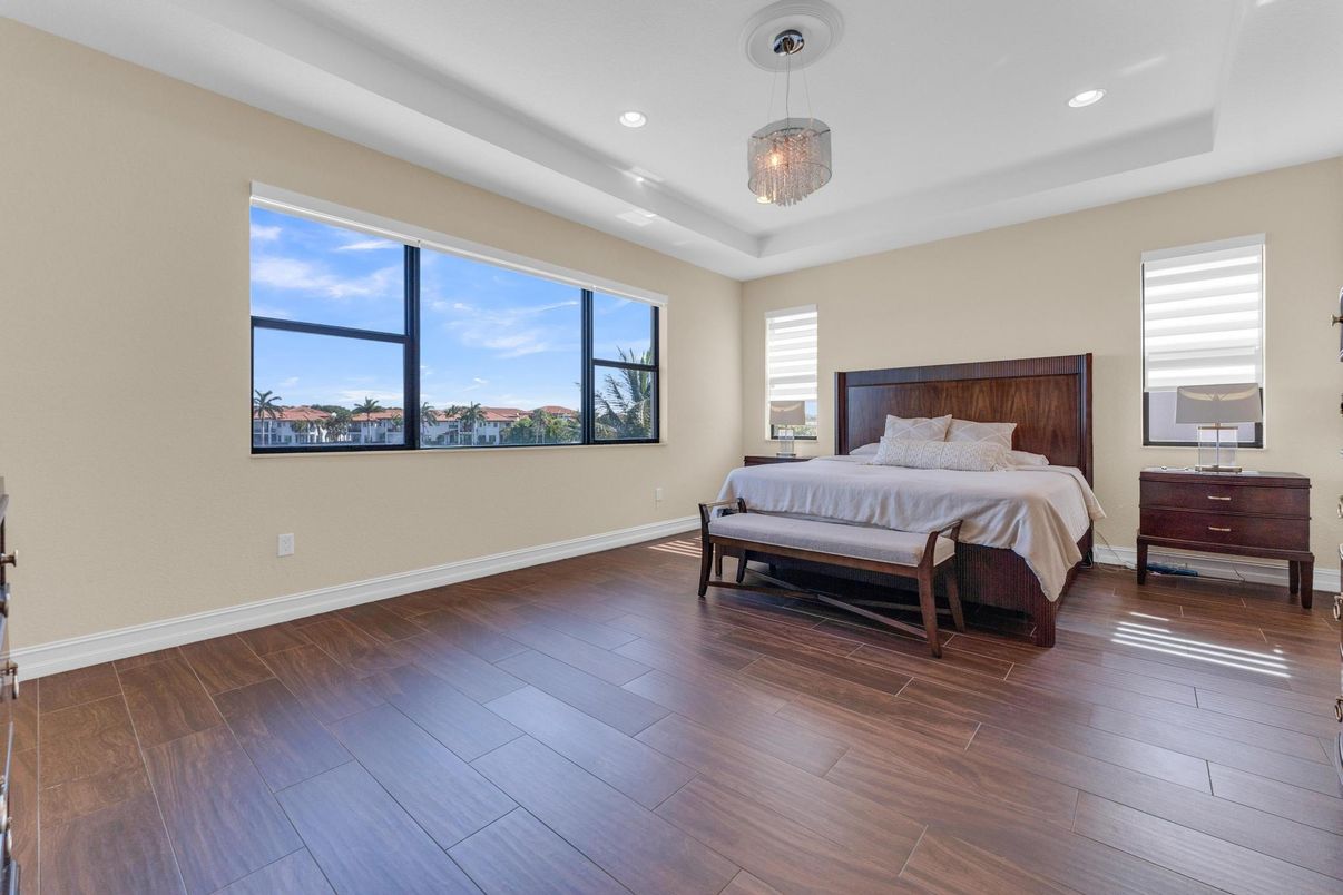 Bedroom, Interior, Pendant Lights, Recessed Lighting, Wood Texture Flooring