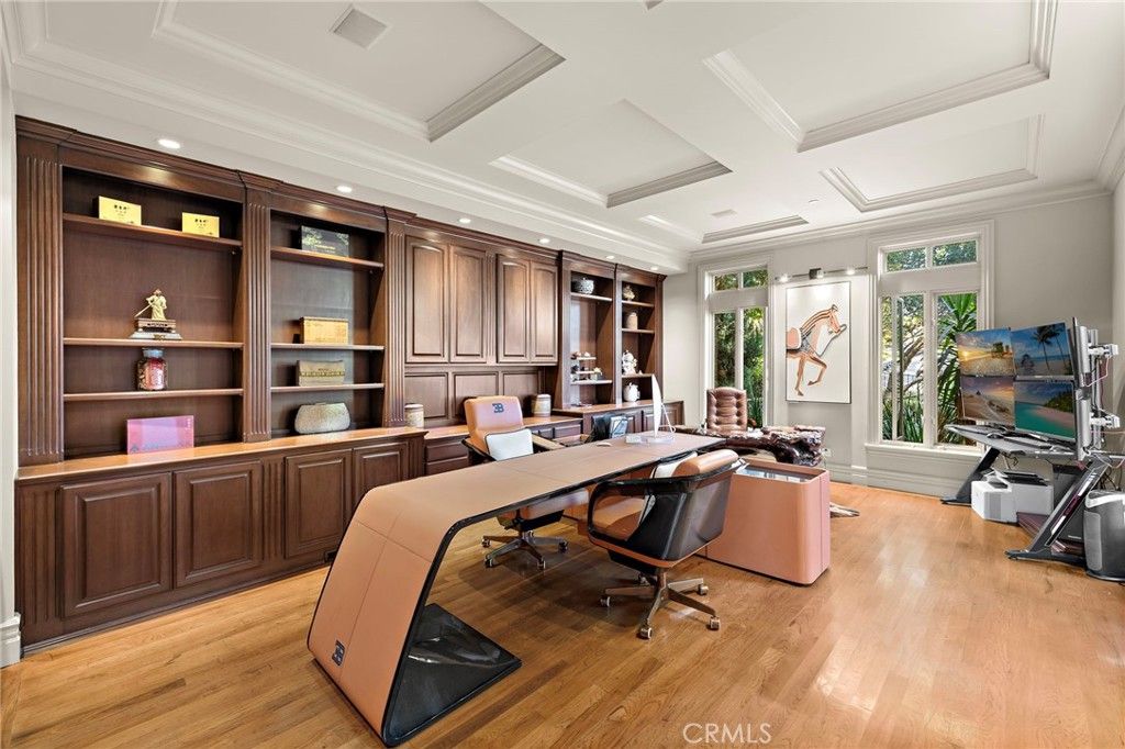 Home Office, Interior, Recessed Lighting, Wood Texture Flooring