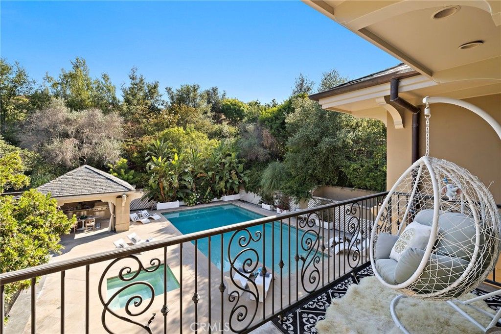 Exterior, Pool, Other