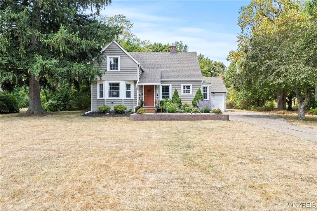 Backyard, Exterior, Facade, Cape Cod