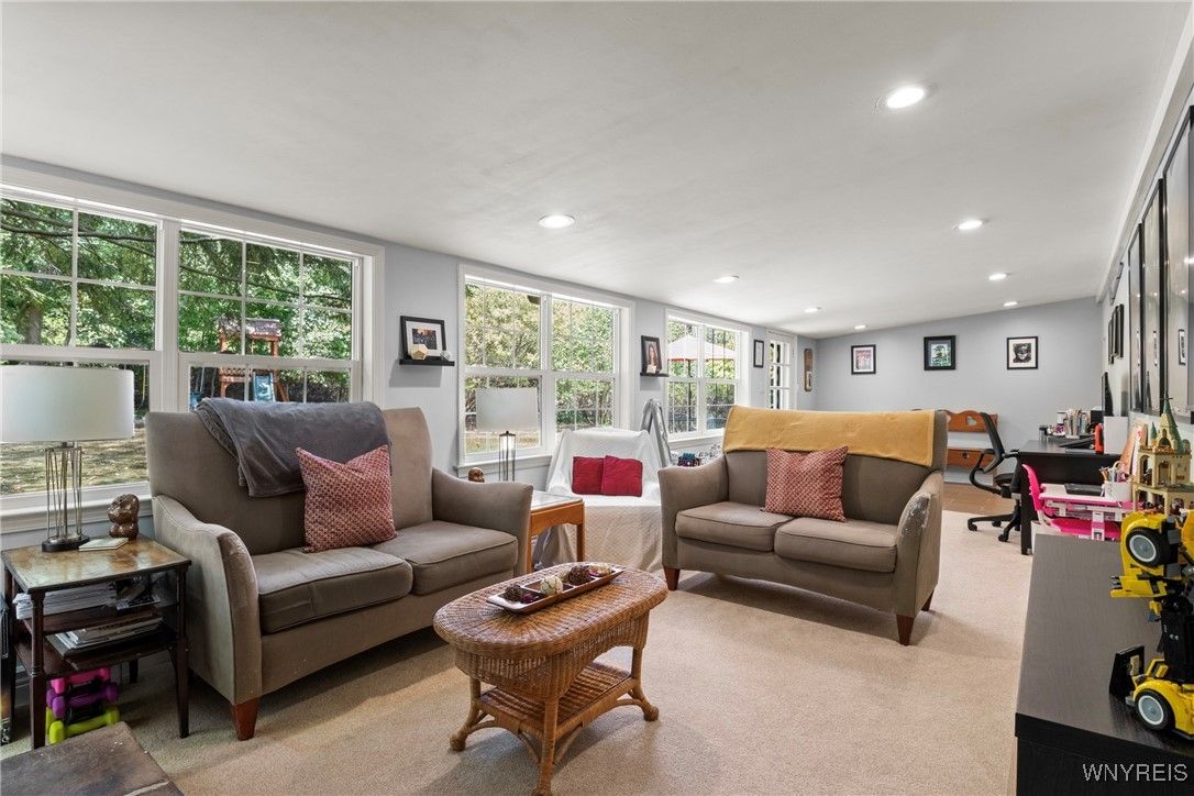 Dining room, Interior, Living room, Recessed Lighting