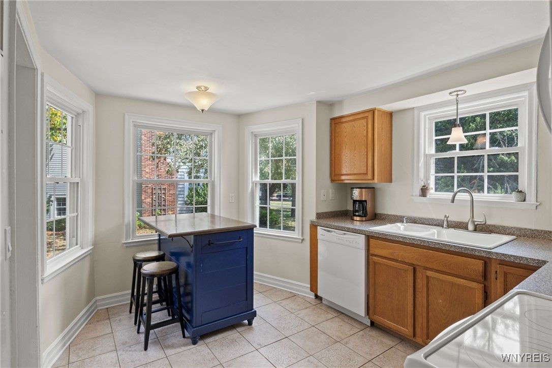 Interior, Kitchen, Pendant Lights