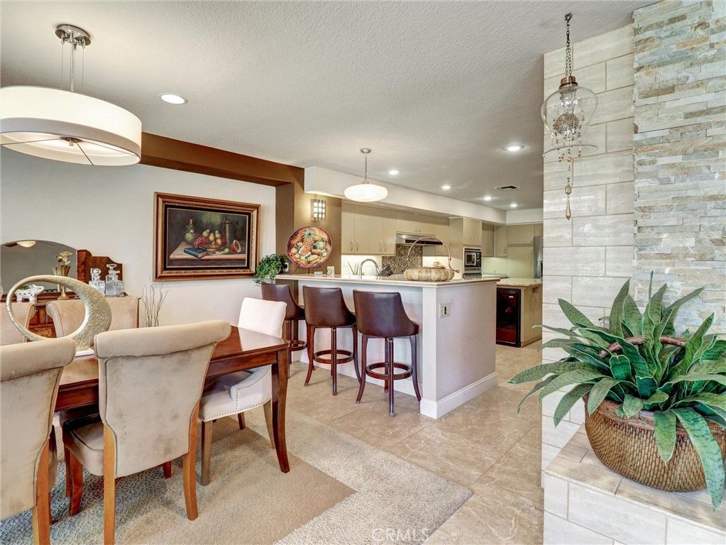 Dining room, Interior, Kitchen, Pendant Lights, Recessed Lighting, Stone Walls