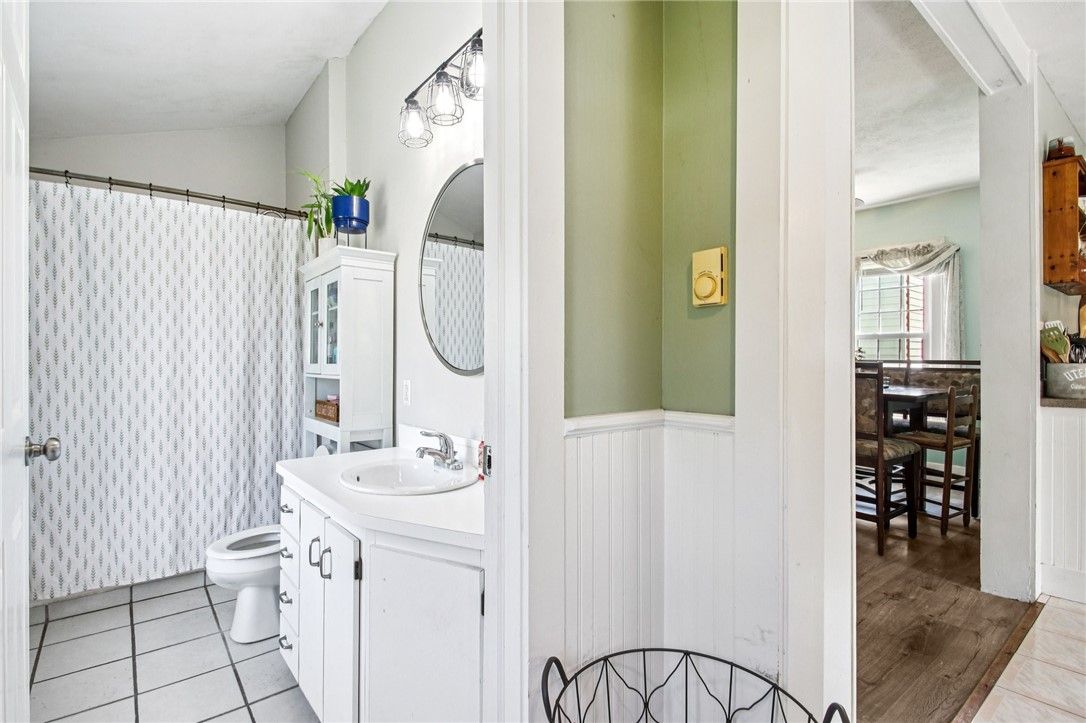 Bathroom, Dining room, Interior, Wood Texture Flooring