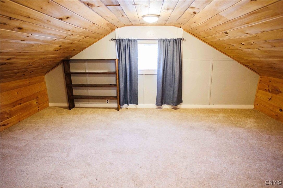 Empty room, Interior, Wooden Ceilings, Wooden Walls