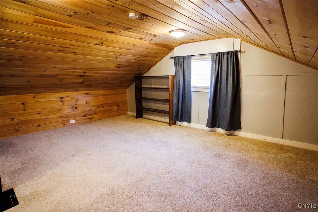 Empty room, Interior, Wooden Ceilings, Wooden Walls