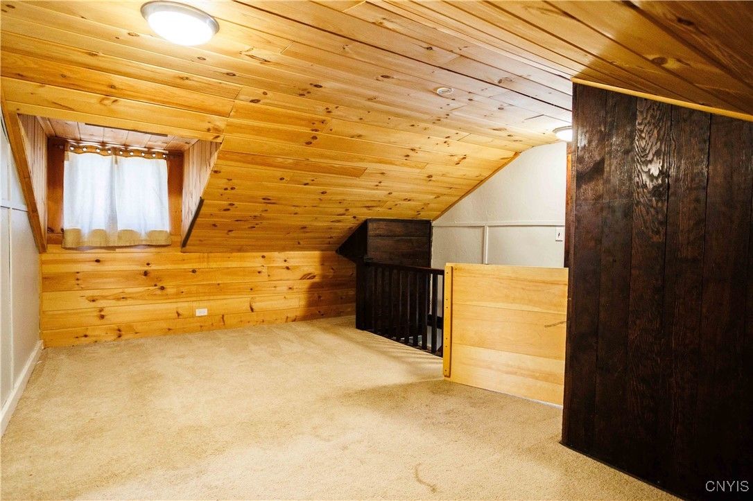 Empty room, Interior, Wooden Ceilings, Wooden Walls