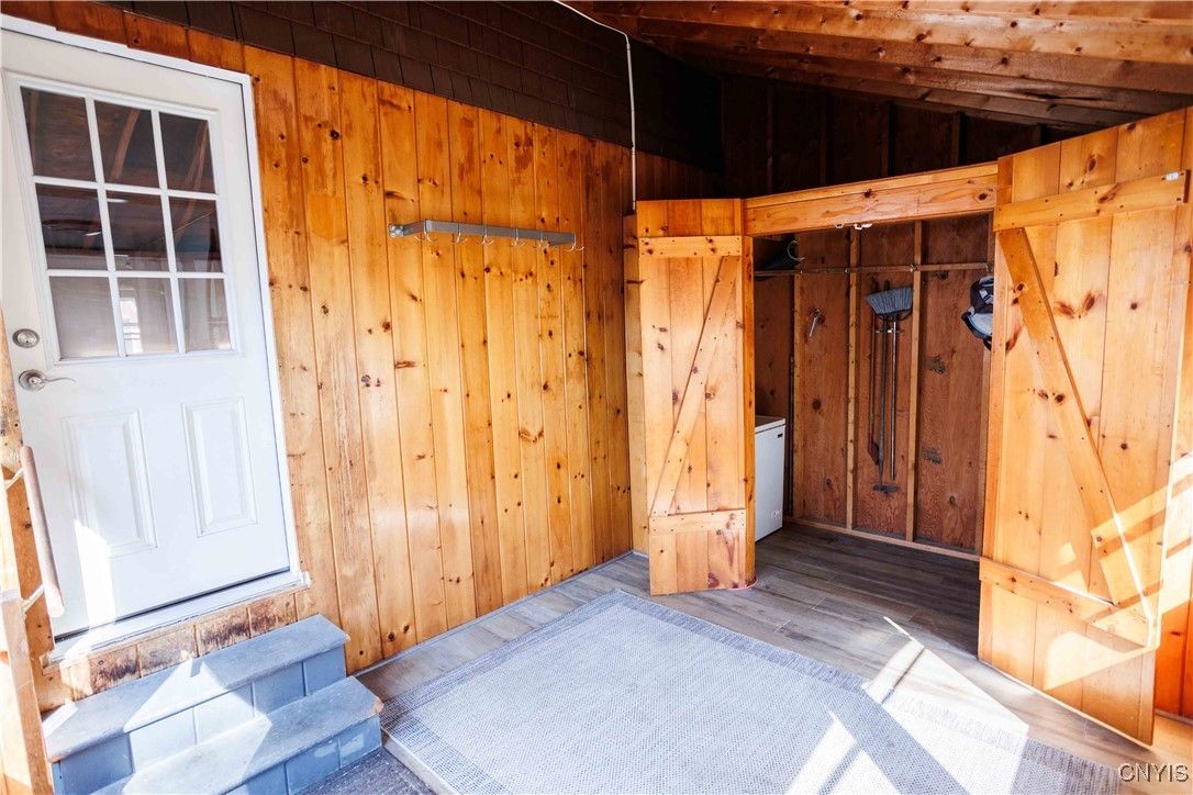 Empty room, Interior, Wood Texture Flooring, Wooden Walls