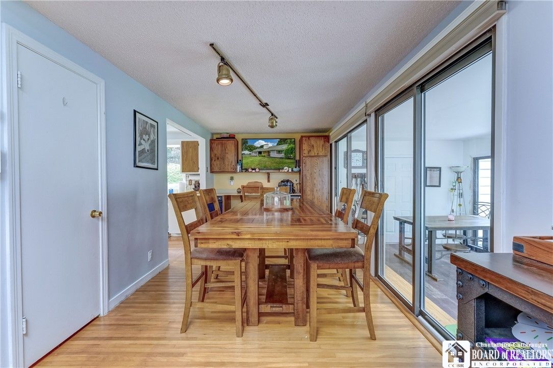 Dining room, Interior, Wood Texture Flooring
