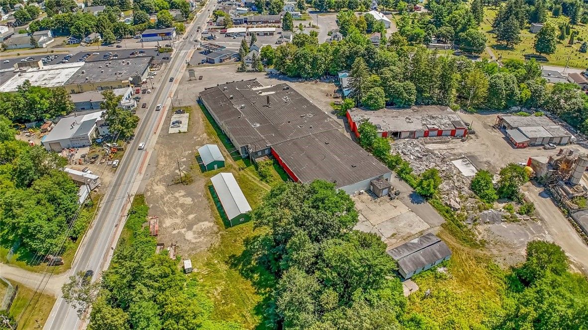 Exterior, Drone