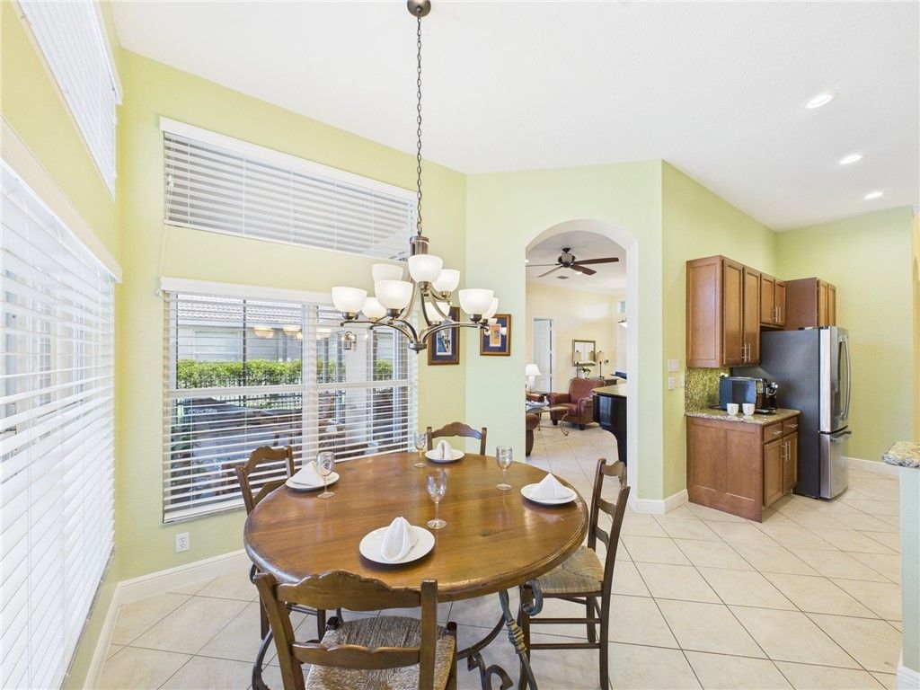 Chandelier, Dining room, Interior, Kitchen, Recessed Lighting
