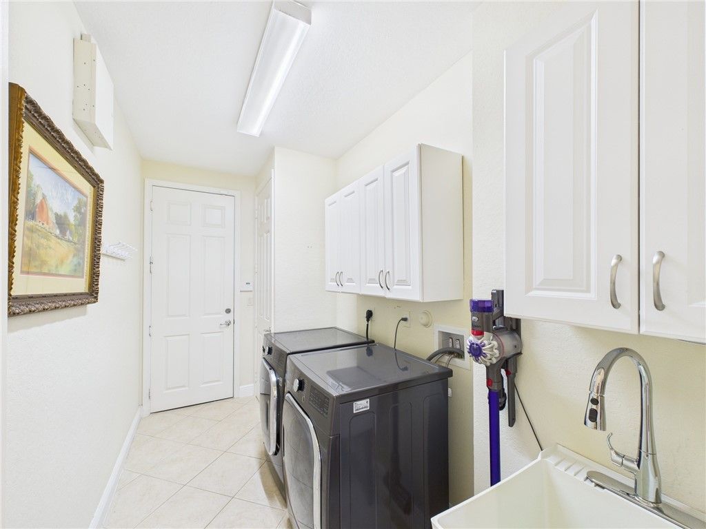 Interior, Washer