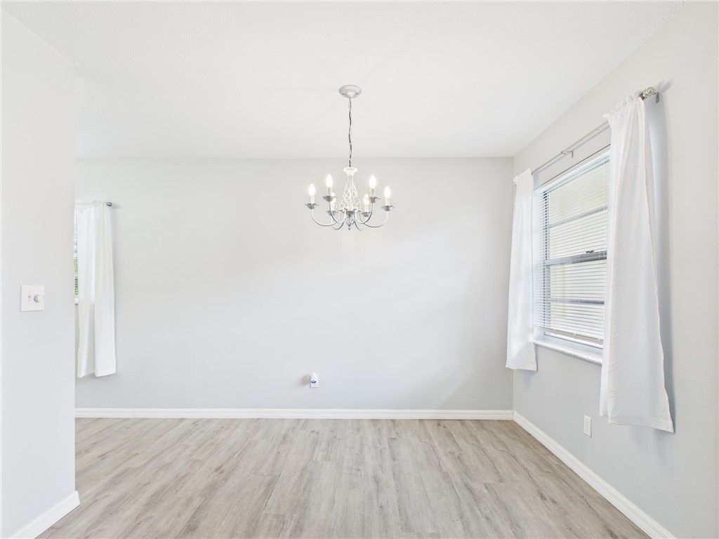 Chandelier, Empty room, Interior, Wood Texture Flooring