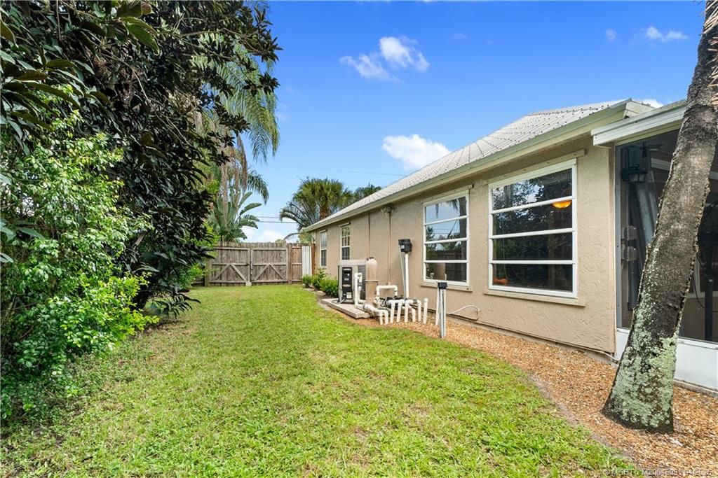 Backyard, Exterior