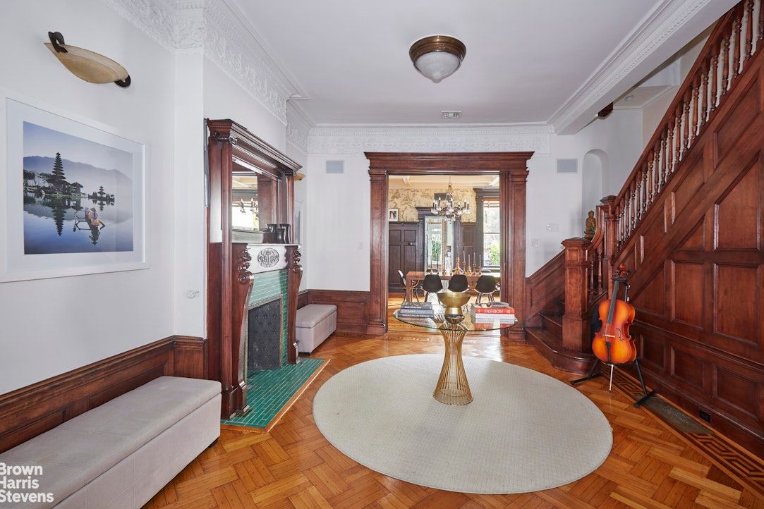 Chandelier, Dining room, Fireplace, Interior, Wood Texture Flooring