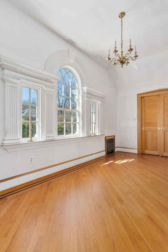 Chandelier, Empty room, Interior, Wood Texture Flooring