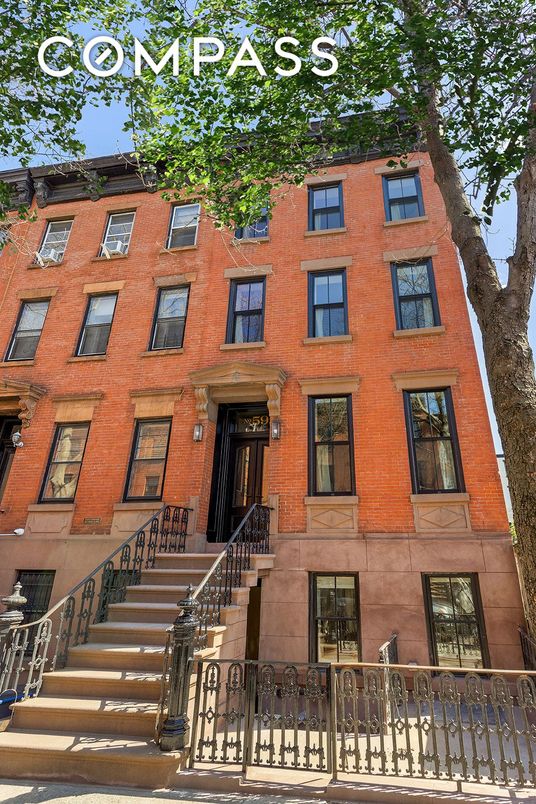 Exterior, Facade, Brick Facade, Brownstone