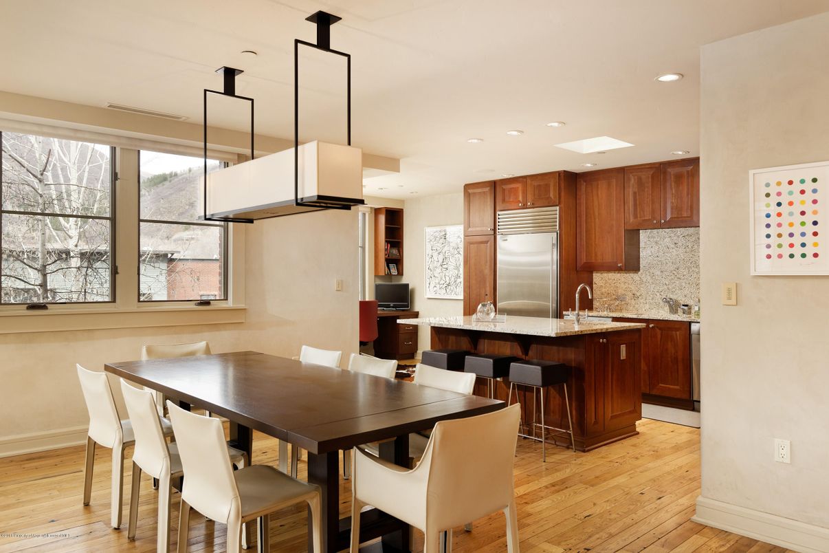 Dining room, Interior, Kitchen, Pendant Lights, Recessed Lighting, Stainless Steel Appliances, Wood Texture Flooring