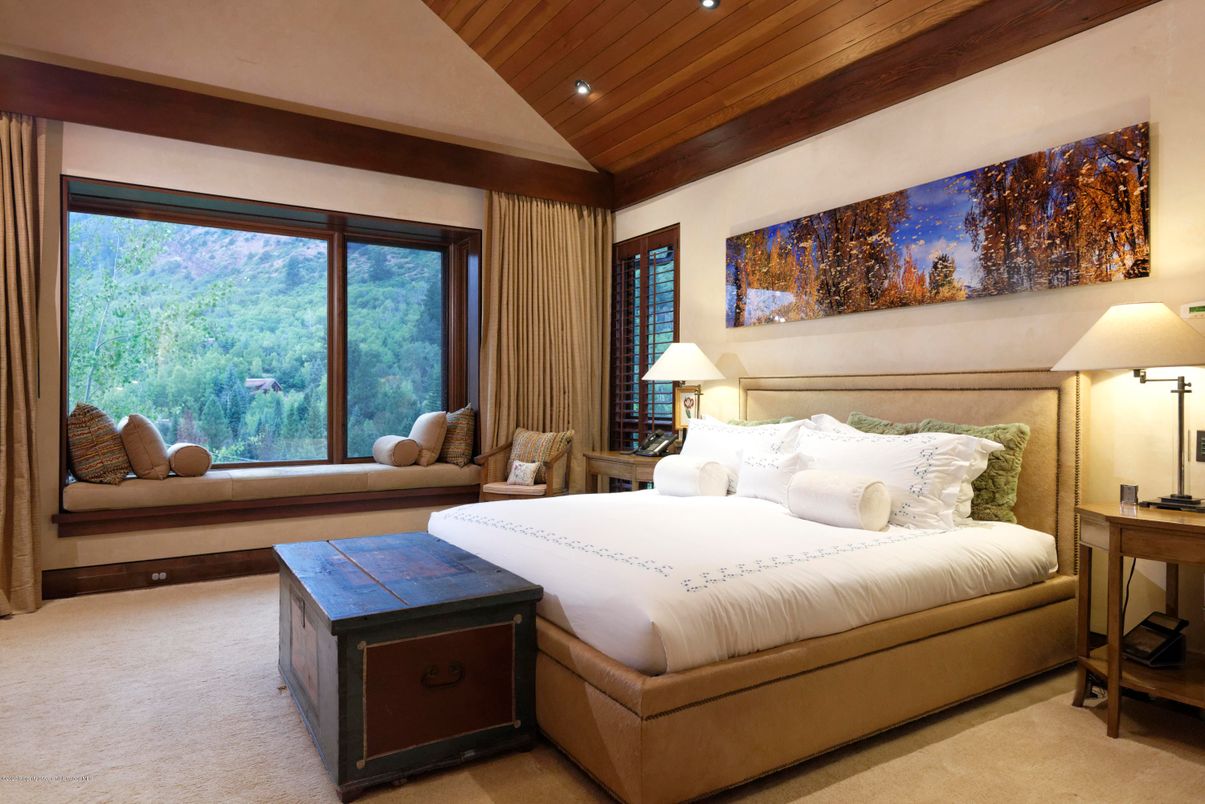 Bedroom, Interior, Recessed Lighting, Wooden Ceilings