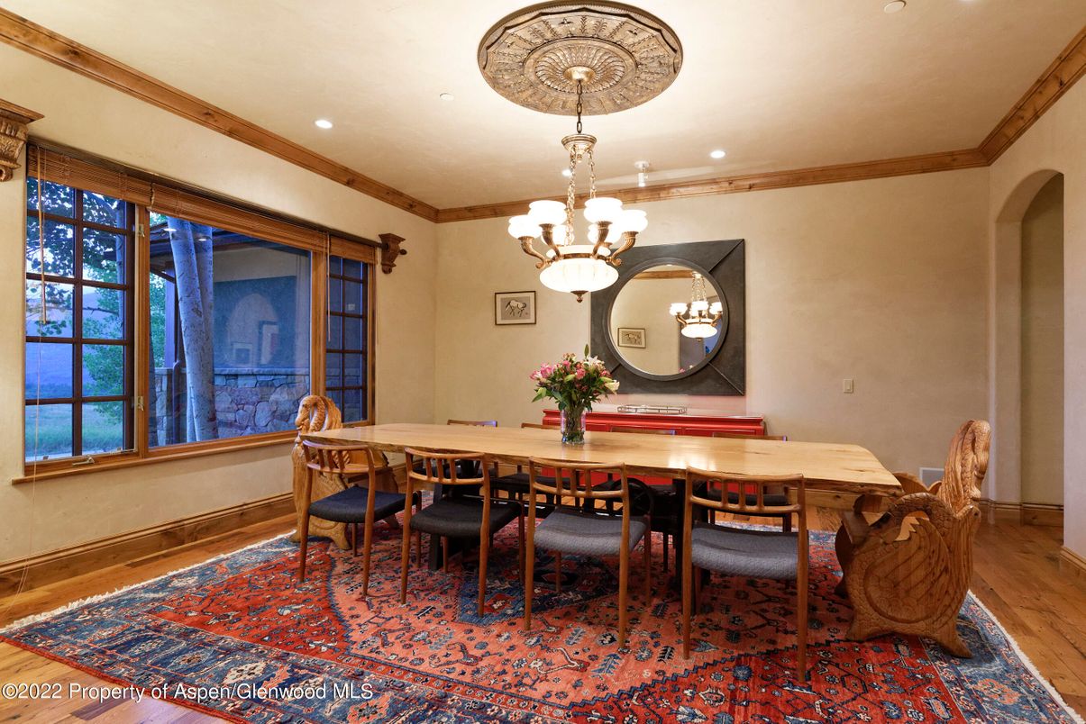 Chandelier, Dining room, Interior, Recessed Lighting, Wood Texture Flooring