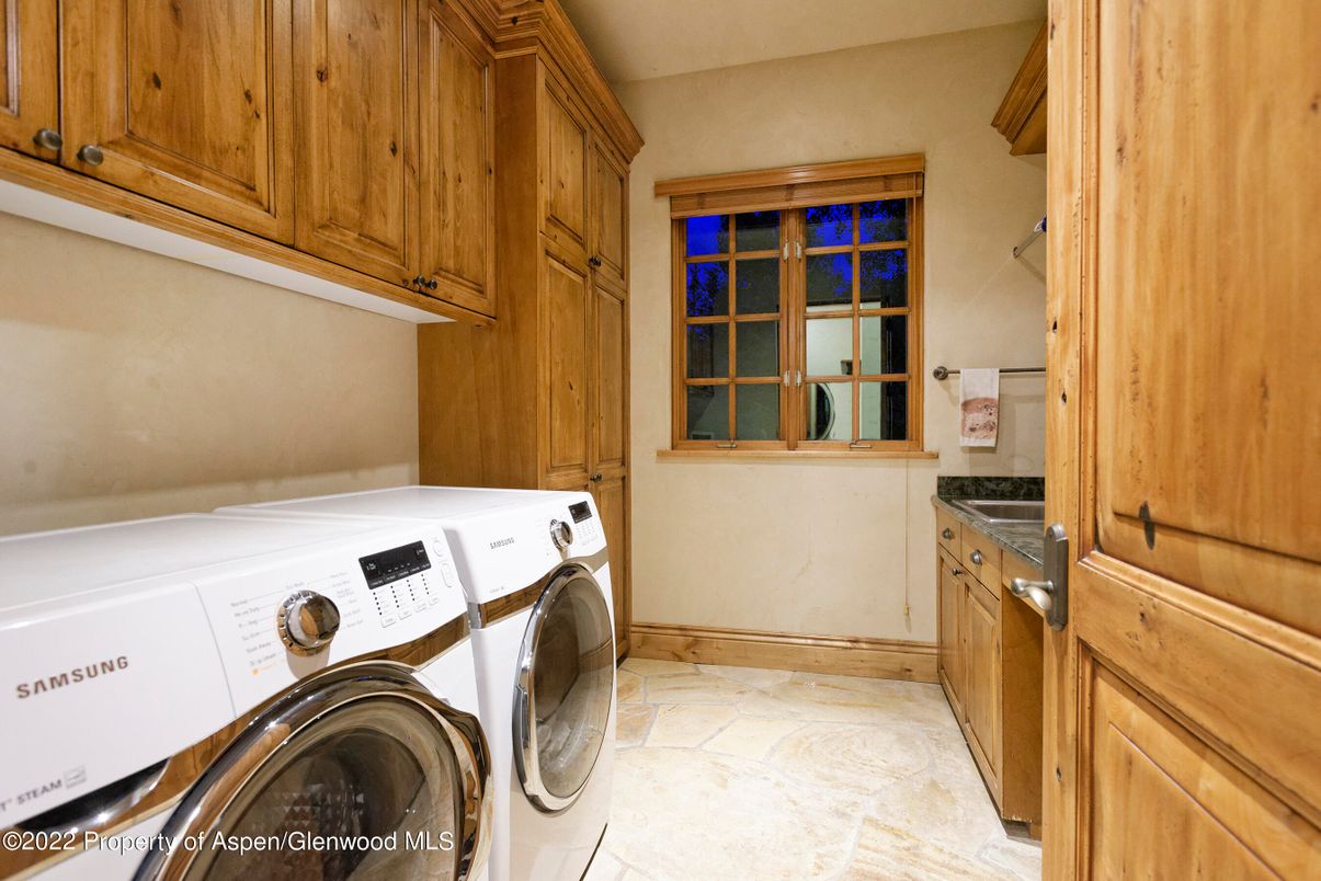 Interior, Washer