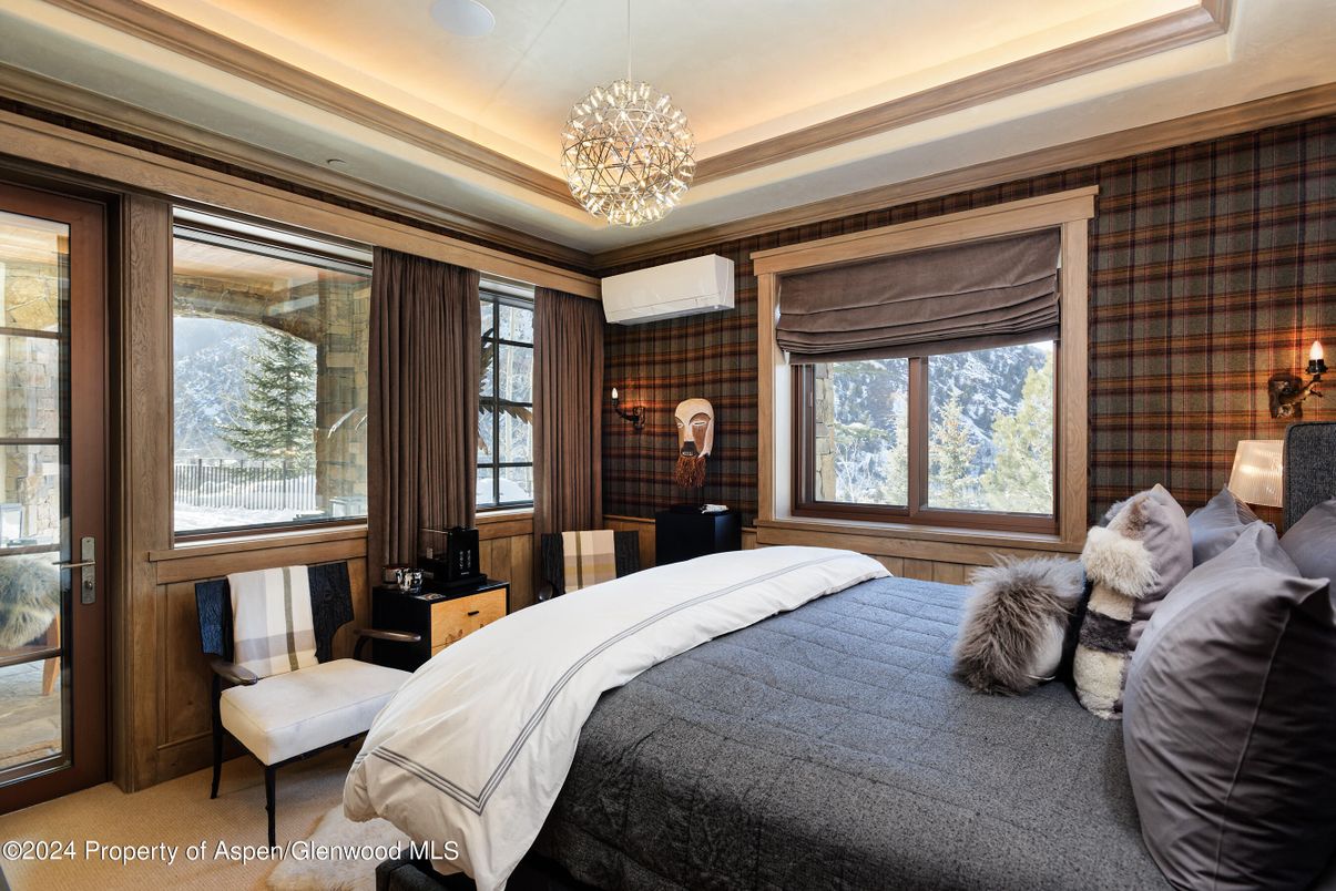 Bedroom, Interior, Pendant Lights