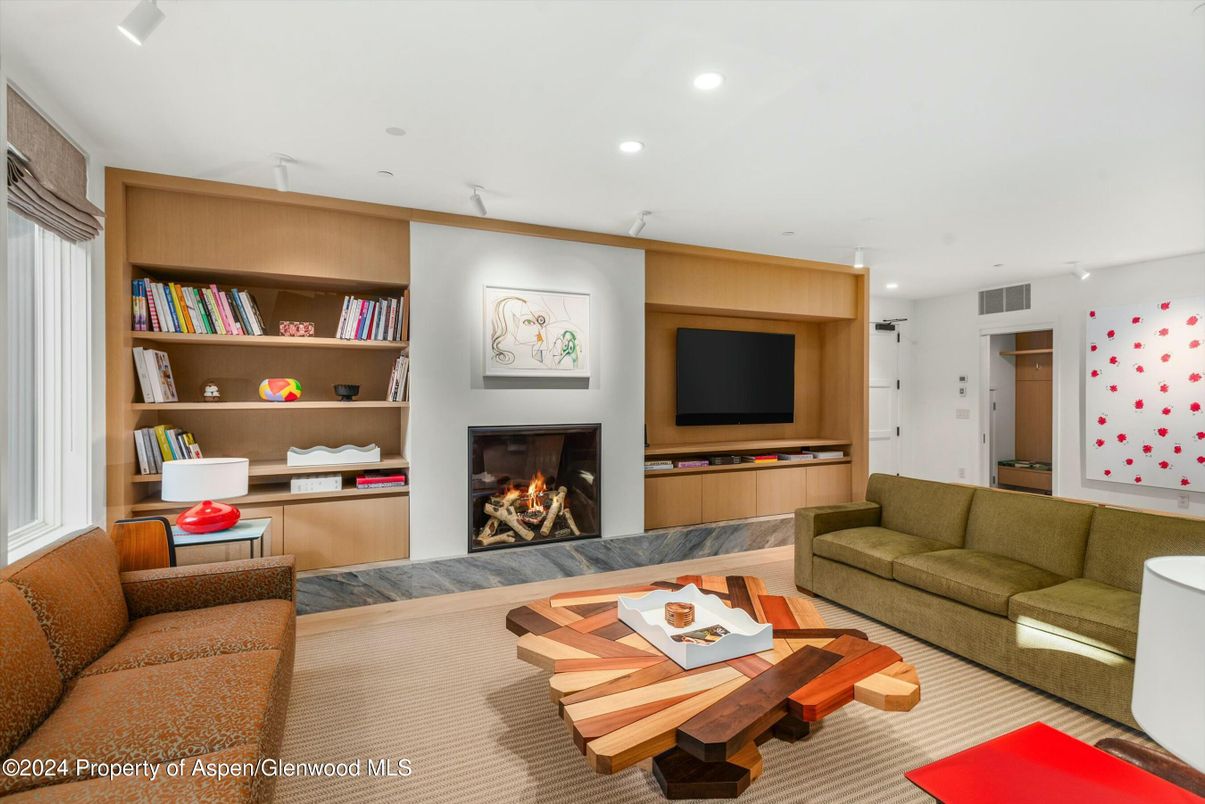 Fireplace, Interior, Living room, Recessed Lighting