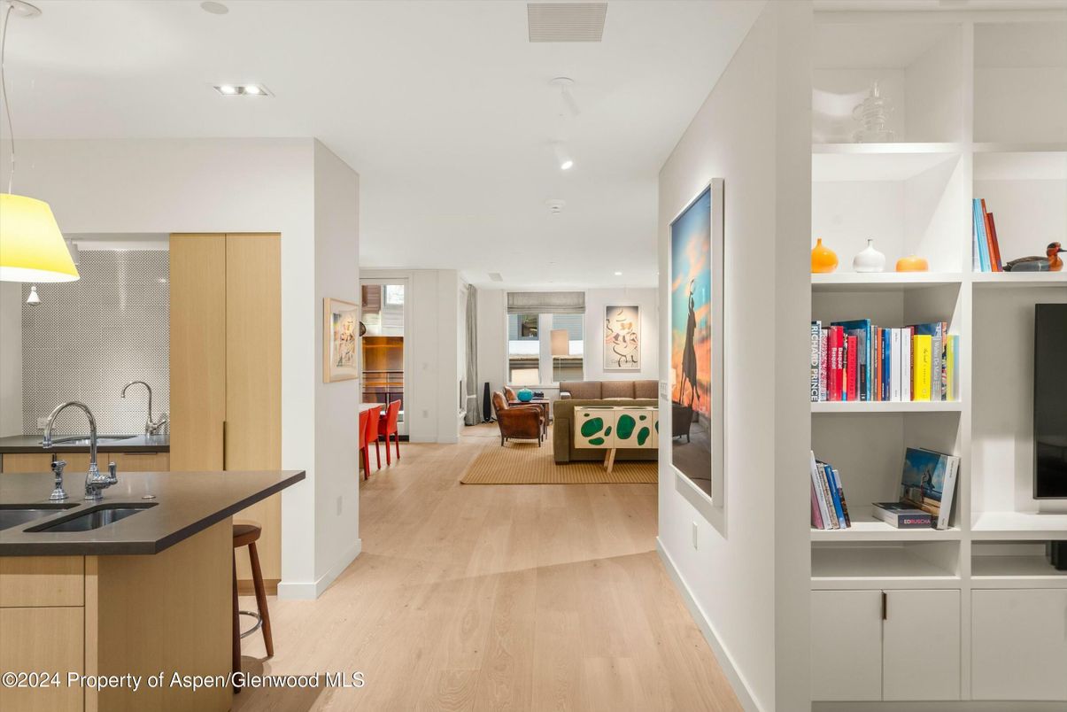 Interior, Kitchen, Living room, Pendant Lights, Recessed Lighting, Wood Texture Flooring