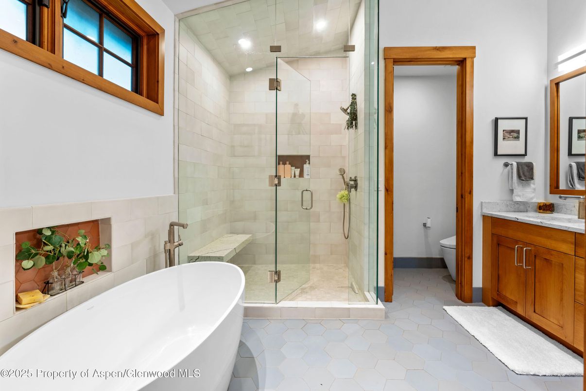 Bathroom, Free Standing Baths, Glass Shower, Interior, Recessed Lighting