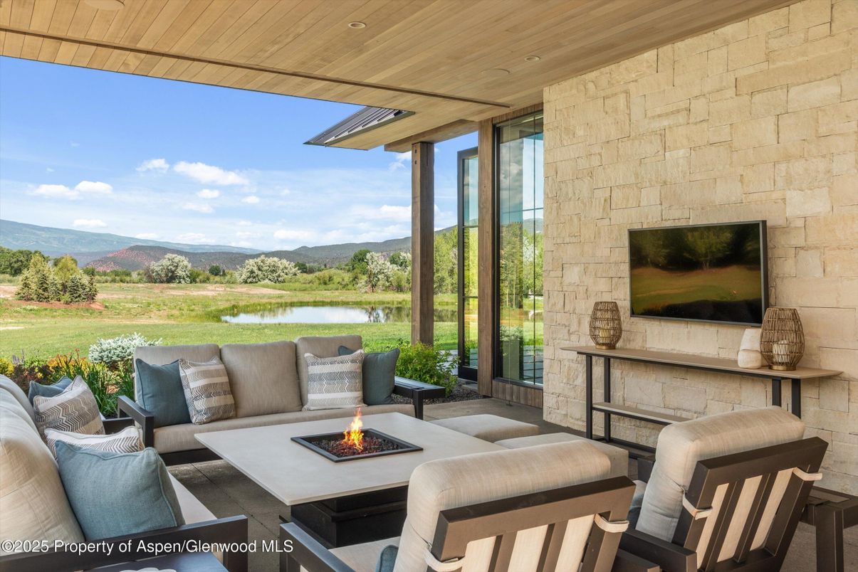 Interior, Living room, Stone Walls, Water