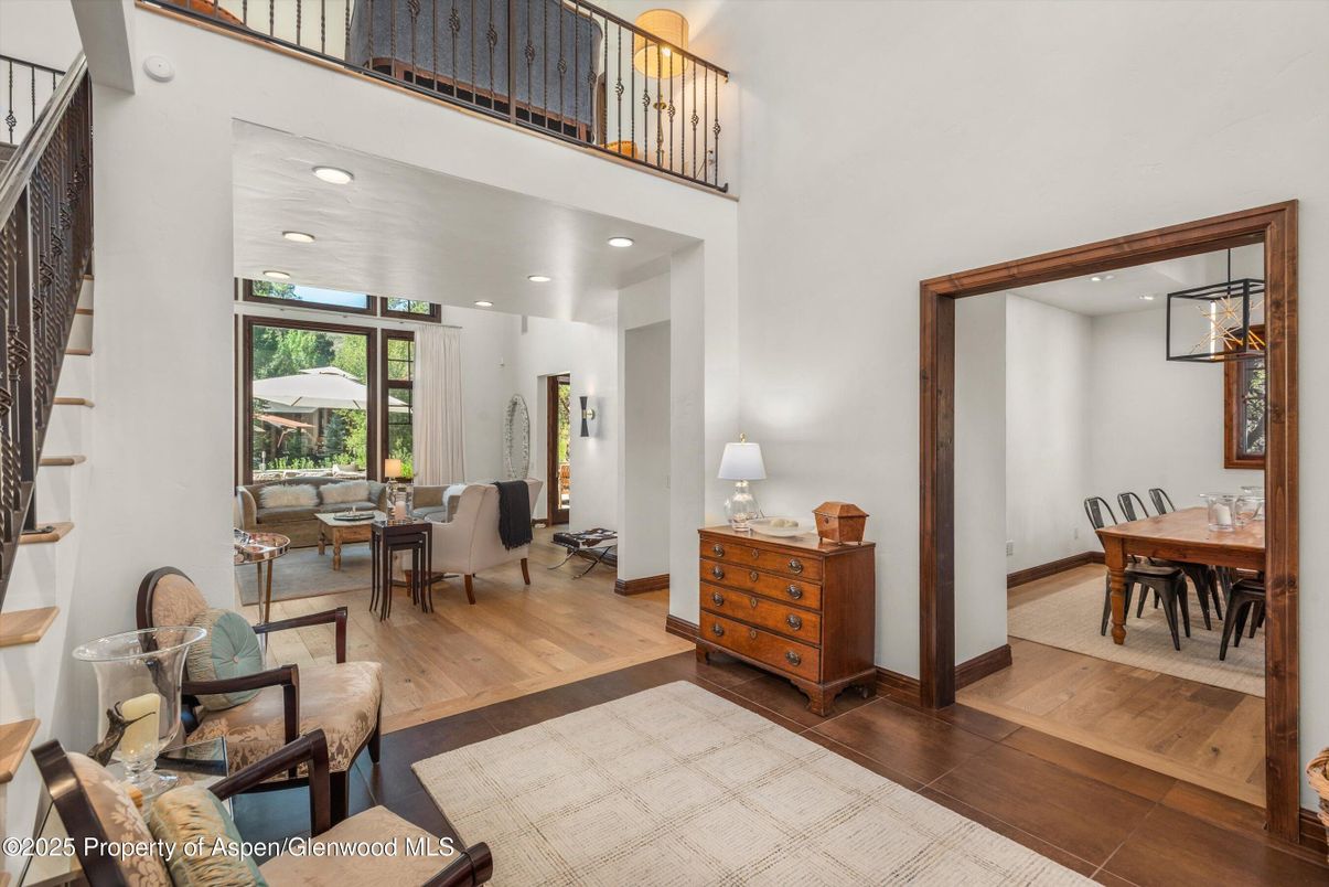 Dining room, Interior, Living room, Recessed Lighting, Wood Texture Flooring