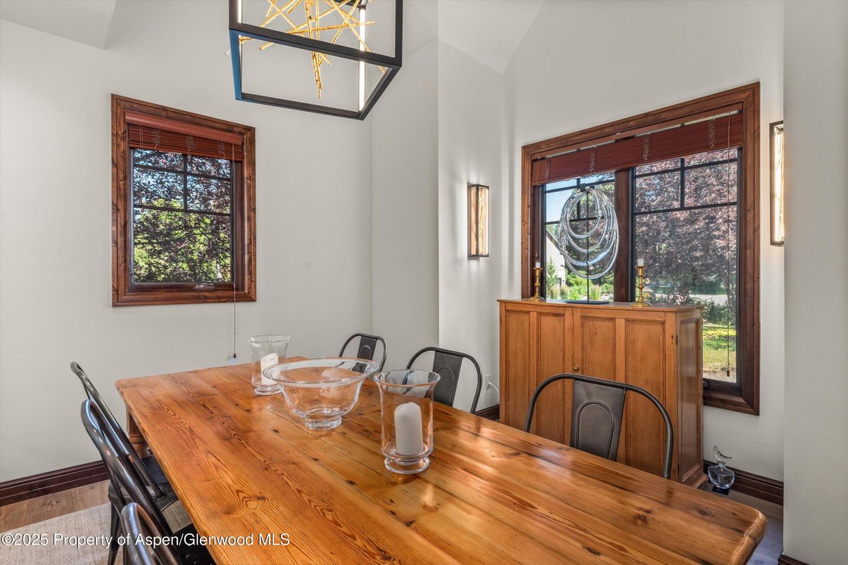 Dining room, Interior