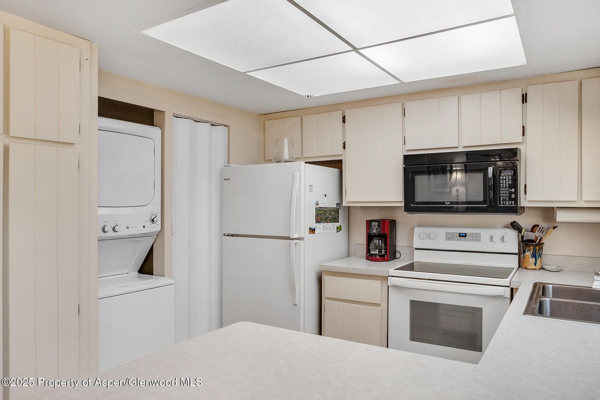 Interior, Kitchen, Washer