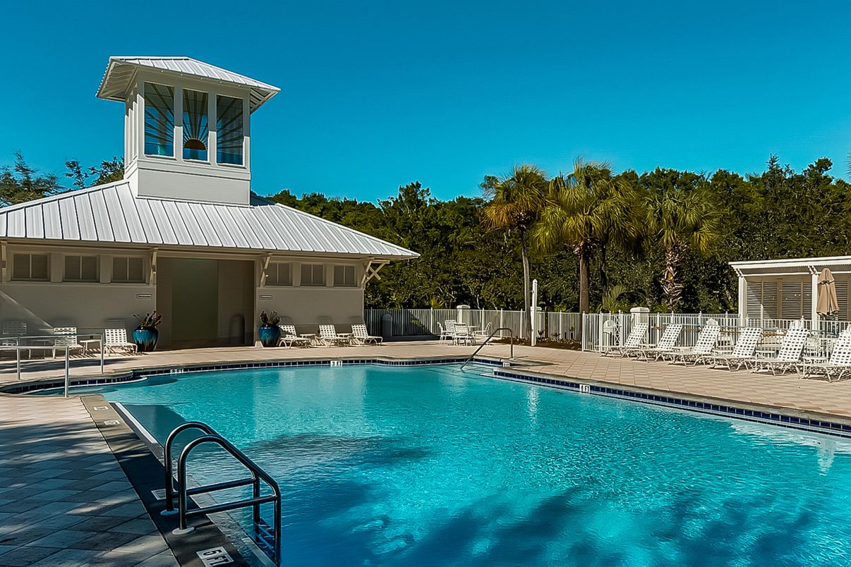 Exterior, Pool